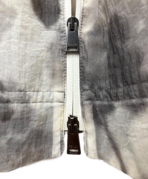 FENDI（フェンディ）FENDI (フェンディ) シアージップコート オフホワイト サイズ:Lの古着・服飾アイテム