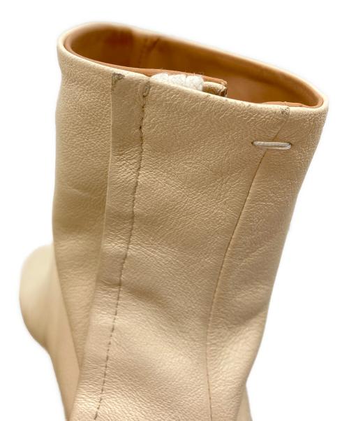 Maison Margiela（メゾンマルジェラ）Maison Margiela (メゾンマルジェラ) レザータビブーツ アイボリー サイズ:SIZE 39の古着・服飾アイテム