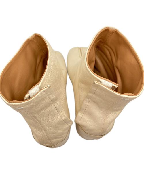 Maison Margiela（メゾンマルジェラ）Maison Margiela (メゾンマルジェラ) レザータビブーツ アイボリー サイズ:SIZE 39の古着・服飾アイテム