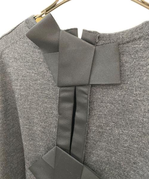 Curensology（カレンソロジー）Curensology (カレンソロジー) ファインウールバックリボンプルオーバー グレー サイズ:Freeの古着・服飾アイテム