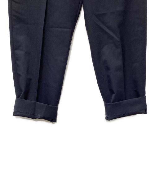 SOPHNET.（ソフネット）SOPHNET. (ソフネット) WOOL TROPICAL SHIRRING SLIM-FIT SLACKS ネイビー サイズ:1の古着・服飾アイテム