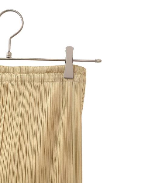 PLEATS PLEASE（プリーツプリーズ）PLEATS PLEASE (プリーツプリーズ) プリーツスカート ベージュ サイズ:4の古着・服飾アイテム