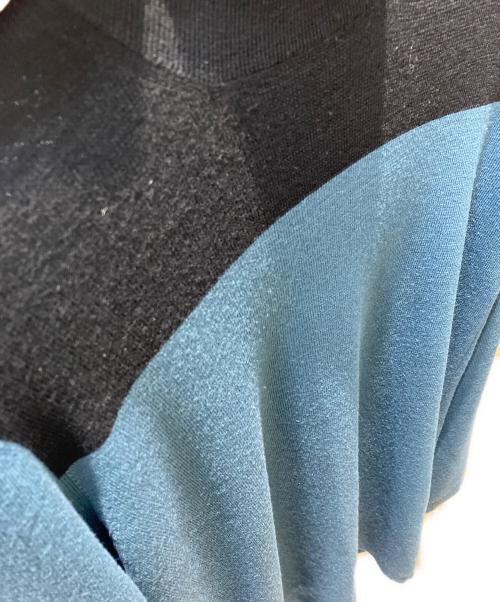 PRADA（プラダ）PRADA (プラダ) バイカラータートルネックニット ブルー サイズ:SIZE 44の古着・服飾アイテム