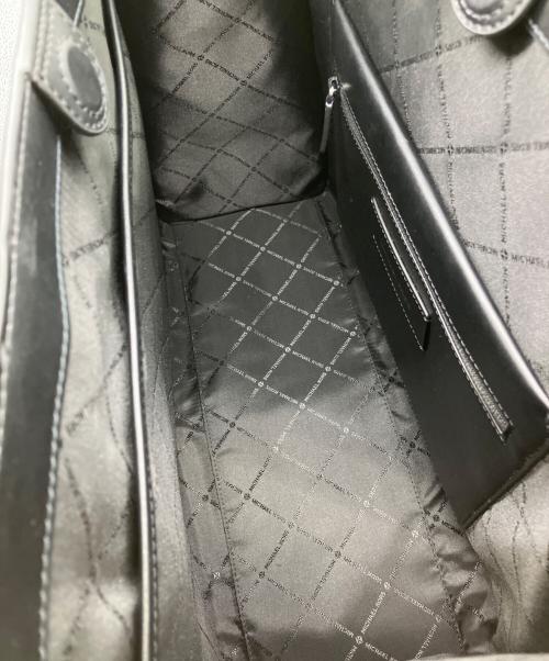 MICHAEL KORS（マイケルコース）MICHAEL KORS (マイケルコース) ロゴエンボス トートバッグ ブラックの古着・服飾アイテム
