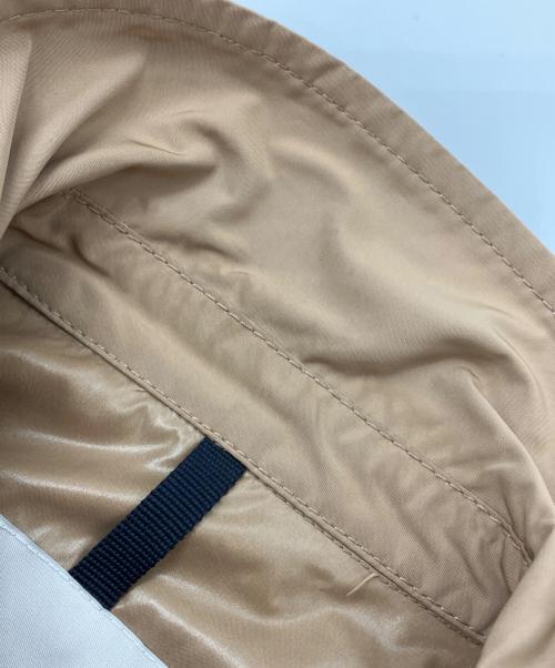 MONCLER（モンクレール）MONCLER (モンクレール) コート ベージュの古着・服飾アイテム