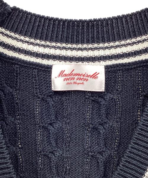 Mademoiselle NON NON（マドモアゼルノンノン）Mademoiselle NON NON (マドモアゼルノンノン) ラインVネックカーディガン ネイビー サイズ:Mの古着・服飾アイテム
