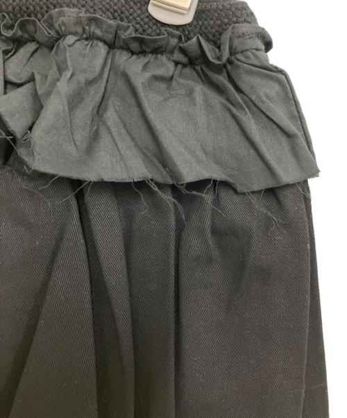 GLOWNY（グロウニー）GLOWNY (グロウニー) GIRLFRIEND RUFFLE MINI SKIRT ブラック サイズ:Sの古着・服飾アイテム
