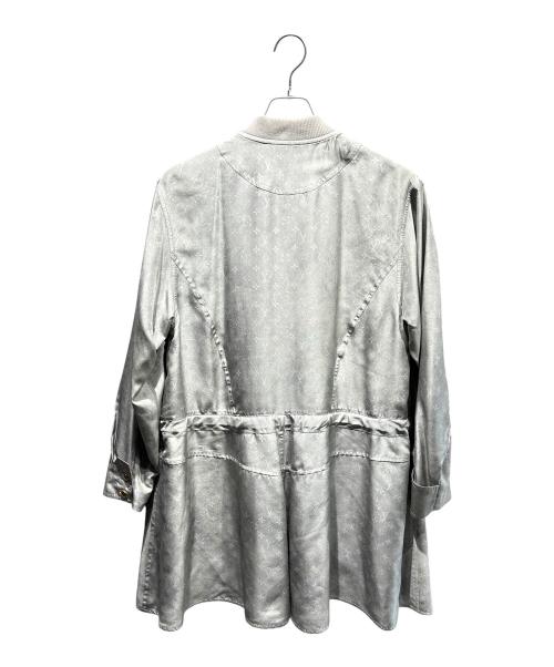 LOUIS VUITTON（ルイ ヴィトン）LOUIS VUITTON (ルイ ヴィトン) シルクドレス RＷ212Ｗ D96 FLDR35 グレー サイズ:40の古着・服飾アイテム