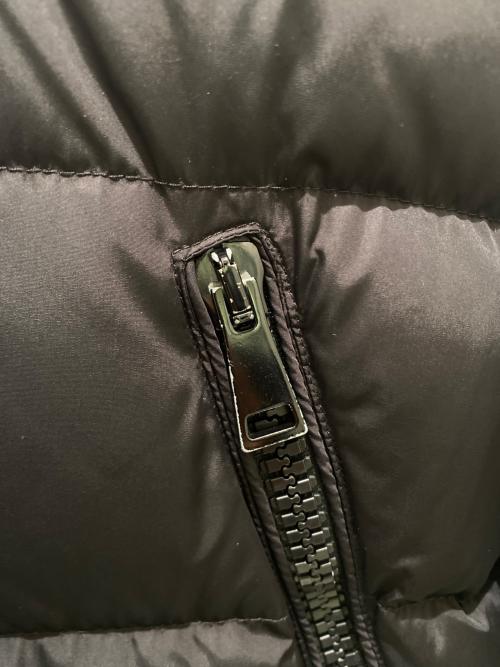 MONCLER（モンクレール）MONCLER (モンクレール) APHROTITI シルバーフォックスファー ダウンコート ブラック サイズ:00の古着・服飾アイテム
