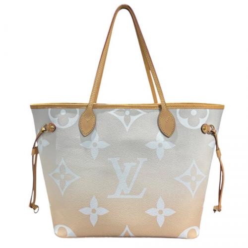 LOUIS VUITTON（ルイ ヴィトン）LOUIS VUITTON (ルイ ヴィトン) ネヴァーフルMM バイ・ザ・プール/モノグラム・ジャイアント/M45679 ブリューム サイズ:-の古着・服飾アイテム