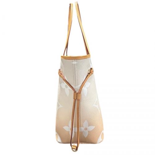 LOUIS VUITTON（ルイ ヴィトン）LOUIS VUITTON (ルイ ヴィトン) ネヴァーフルMM バイ・ザ・プール/モノグラム・ジャイアント/M45679 ブリューム サイズ:-の古着・服飾アイテム