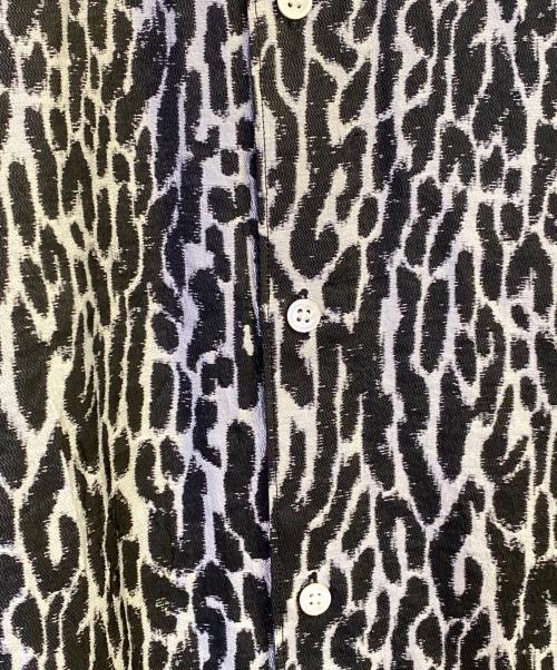 COMME des GARCONS HOMME PLUS（コムデギャルソンオムプリュス）COMME des GARCONS HOMME PLUS (コムデギャルソンオムプリュス) レオパードロングシャツ ホワイト×ブラック サイズ:Sの古着・服飾アイテム