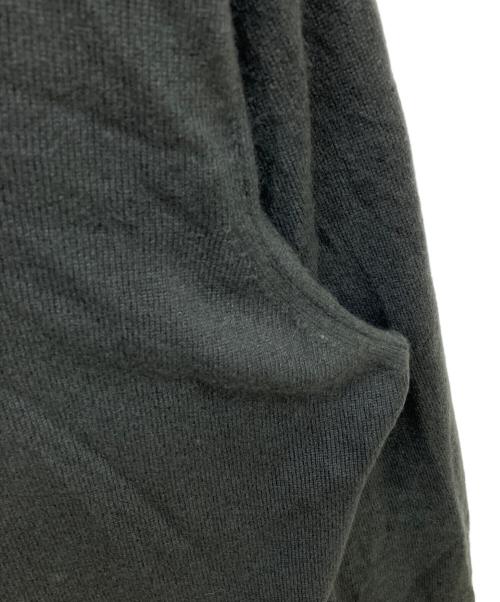 Cruciani（クルチアーニ）Cruciani (クルチアーニ) カシミヤVネックニット チャコールグレー サイズ:50の古着・服飾アイテム