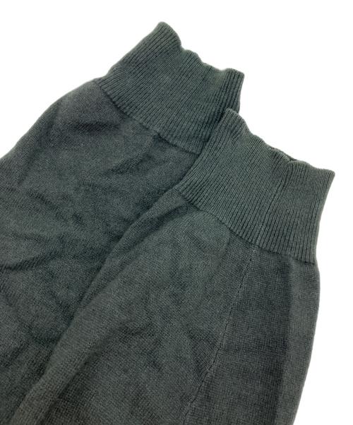 Cruciani（クルチアーニ）Cruciani (クルチアーニ) カシミヤVネックニット チャコールグレー サイズ:50の古着・服飾アイテム