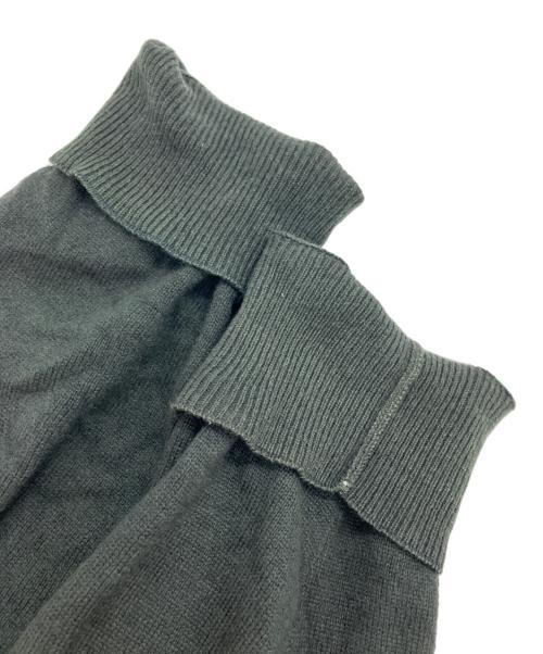 Cruciani（クルチアーニ）Cruciani (クルチアーニ) カシミヤVネックニット チャコールグレー サイズ:50の古着・服飾アイテム