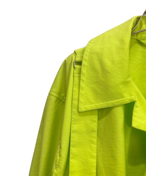 HOMME PLISSE ISSEY MIYAKE（オム プリッセ イッセイ ミヤケ）HOMME PLISSE ISSEY MIYAKE (オム プリッセ イッセイ ミヤケ) PARACHUTEジャケット 黄緑 サイズ:1の古着・服飾アイテム