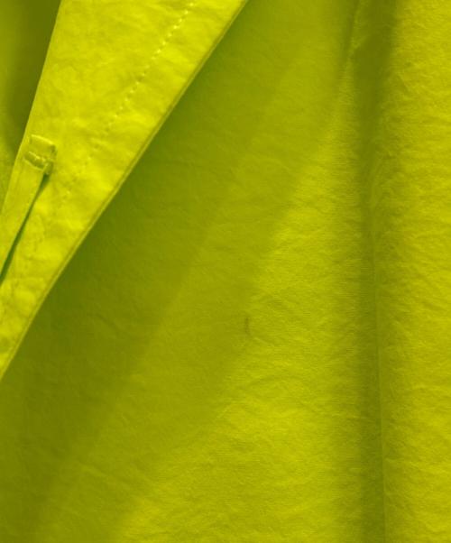 HOMME PLISSE ISSEY MIYAKE（オム プリッセ イッセイ ミヤケ）HOMME PLISSE ISSEY MIYAKE (オム プリッセ イッセイ ミヤケ) PARACHUTEジャケット 黄緑 サイズ:1の古着・服飾アイテム