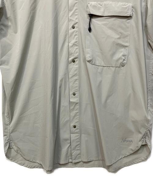 NANGA（ナンガ）NANGA (ナンガ) PLCエクスカーションシャツ ライトグレー サイズ:SIZE S 未使用品の古着・服飾アイテム