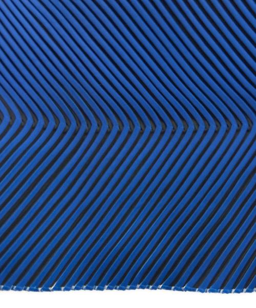 ISSEY MIYAKE（イッセイミヤケ）ISSEY MIYAKE (イッセイミヤケ) 3Dスチーム プリーツカットソー ブルー×ブラック サイズ:2の古着・服飾アイテム