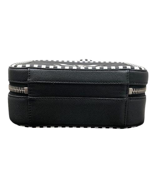 CHANEL（シャネル）CHANEL (シャネル) CCフィリグリー スモール バニティ ショルダーバッグ ブラック×ホワイト サイズ:スモール/Smallの古着・服飾アイテム