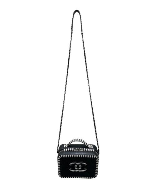 CHANEL（シャネル）CHANEL (シャネル) CCフィリグリー スモール バニティ ショルダーバッグ ブラック×ホワイト サイズ:スモール/Smallの古着・服飾アイテム