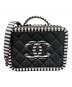 CHANEL（シャネル）の古着「CCフィリグリー スモール バニティ ショルダーバッグ」｜ブラック×ホワイト