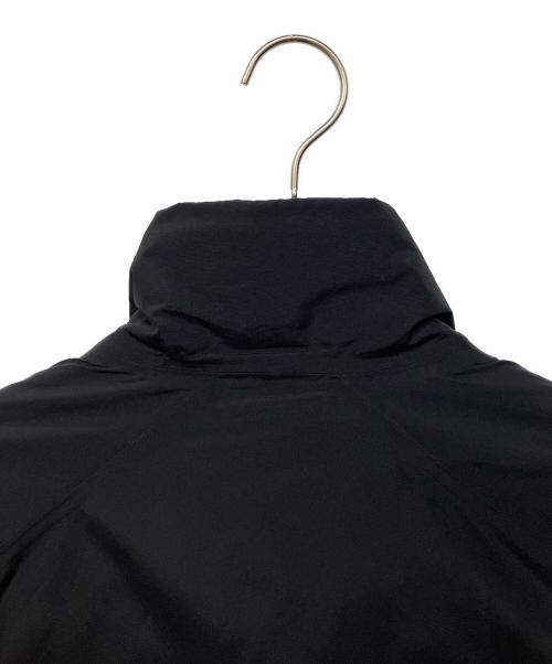 ARC'TERYX VEILANCE（アークテリクスヴェイランス）ARC'TERYX VEILANCE (アークテリクスヴェイランス) アウトドアウェア(ユーラー IS コート) ブラック サイズ:SIZE Mの古着・服飾アイテム