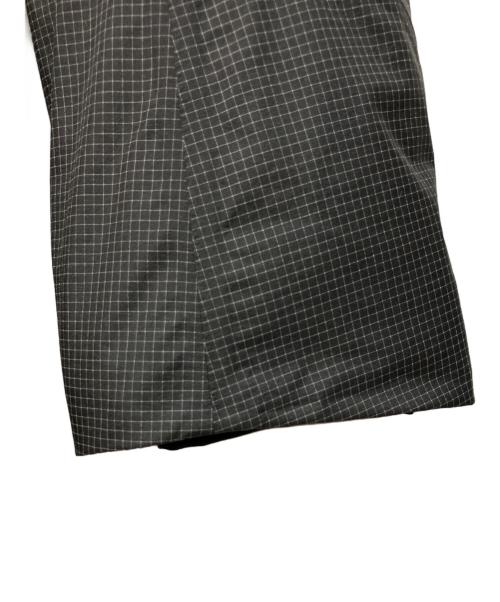 ARC'TERYX VEILANCE（アークテリクスヴェイランス）ARC'TERYX VEILANCE (アークテリクスヴェイランス) アウトドアウェア(モニターIS GRコート) ブラック サイズ:SIZE Mの古着・服飾アイテム