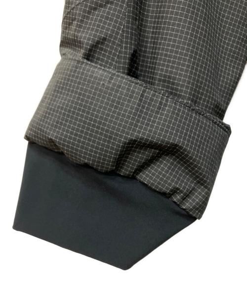 ARC'TERYX VEILANCE（アークテリクスヴェイランス）ARC'TERYX VEILANCE (アークテリクスヴェイランス) アウトドアウェア(モニターIS GRコート) ブラック サイズ:SIZE Mの古着・服飾アイテム