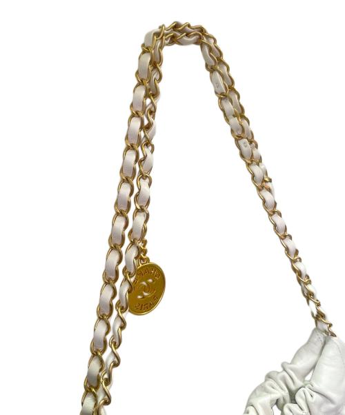 CHANEL（シャネル）CHANEL (シャネル) CHANEL 22 スモール AS3260 ホワイト サイズ:SMALL/スモールの古着・服飾アイテム