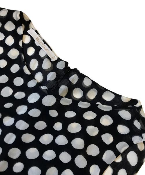 VALENTINO（ヴァレンティノ）VALENTINO (ヴァレンティノ) シルクノースリーブワンピース ブラック サイズ:8の古着・服飾アイテム