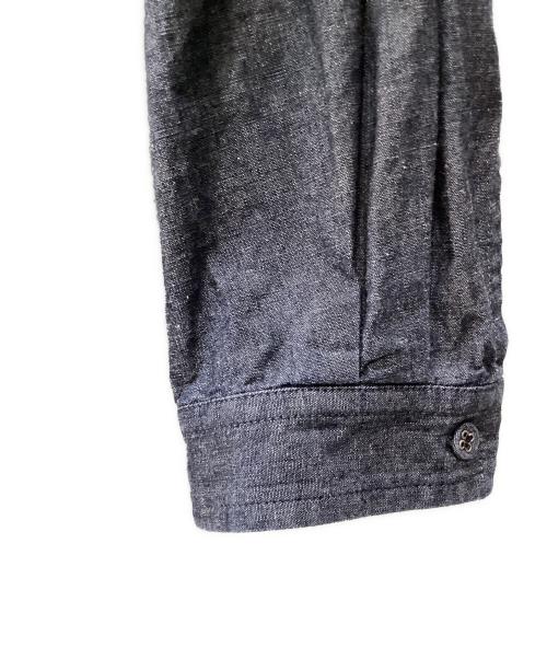 WHITE MOUNTAINEERING（ホワイトマウンテ二アニング）WHITE MOUNTAINEERING (ホワイトマウンテ二アニング) GUSSET SLEEVE POCKET CHAMBRAY WORK SHIRT インディゴ サイズ:１の古着・服飾アイテム