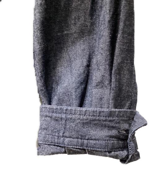 WHITE MOUNTAINEERING（ホワイトマウンテ二アニング）WHITE MOUNTAINEERING (ホワイトマウンテ二アニング) GUSSET SLEEVE POCKET CHAMBRAY WORK SHIRT インディゴ サイズ:１の古着・服飾アイテム