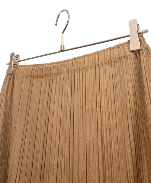 PLEATS PLEASE（プリーツプリーズ）PLEATS PLEASE (プリーツプリーズ) プリーツ カーゴ ショートパンツ ブラウン サイズ:3の古着・服飾アイテム