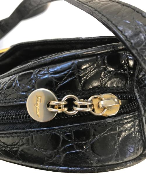 Salvatore Ferragamo（サルヴァトーレ フェラガモ）Salvatore Ferragamo (サルヴァトーレ フェラガモ) ショルダーバッグ ブラック サイズ:表記なしの古着・服飾アイテム