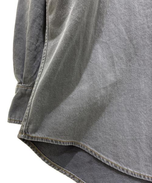 MIU MIU（ミュウミュウ）MIU MIU (ミュウミュウ) Chambray Shirt/シャンブレーシャツ/GWC121 S000 15MP グレー サイズ:38の古着・服飾アイテム