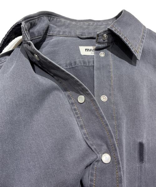 MIU MIU（ミュウミュウ）MIU MIU (ミュウミュウ) Chambray Shirt/シャンブレーシャツ/GWC121 S000 15MP グレー サイズ:38の古着・服飾アイテム
