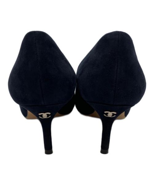 CHANEL（シャネル）CHANEL (シャネル) ココマークヒールポインテッドパンプス ネイビー サイズ:SIZE 37Cの古着・服飾アイテム