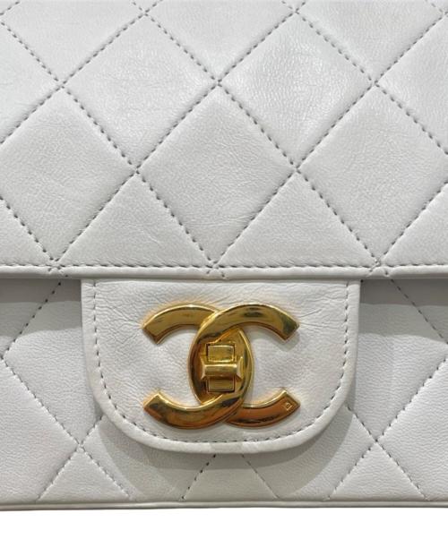 CHANEL（シャネル）CHANEL (シャネル) Wフラップ マトラッセ 25 ホワイト サイズ:25の古着・服飾アイテム