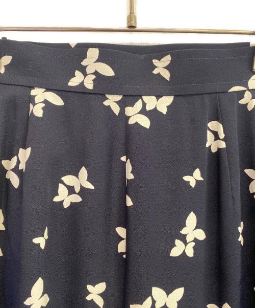 Yves Saint Laurent（イヴサンローラン）Yves Saint Laurent (イヴサンローラン) フレアスカート ネイビー サイズ:36の古着・服飾アイテム
