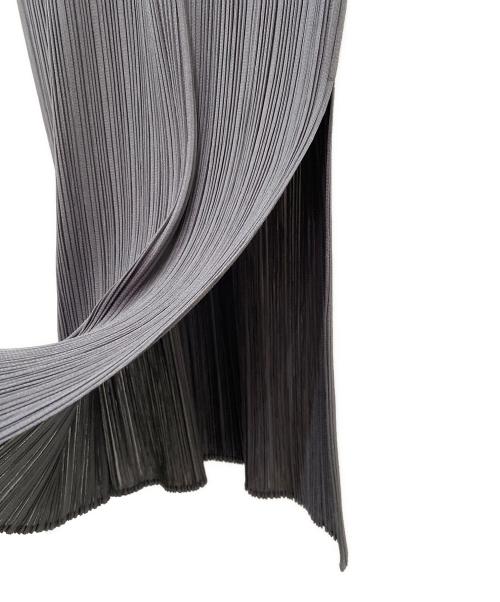 PLEATS PLEASE（プリーツプリーズ）PLEATS PLEASE (プリーツプリーズ) ノースリーブプリーツワンピース グレー サイズ:2の古着・服飾アイテム