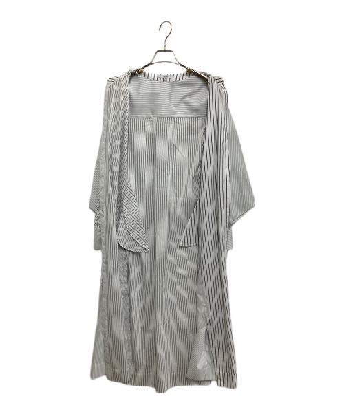 UN3D.（アンスリード）UN3D. (アンスリード) W TRIANGLE TUCK SH OP ホワイト サイズ:36の古着・服飾アイテム