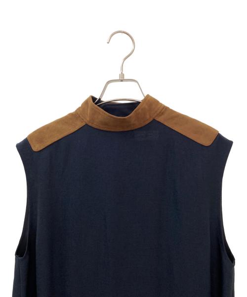 THE RERACS（ザ リラクス）THE RERACS (ザ リラクス) ノースリーブスタンドカラーワンピース ネイビー サイズ:38の古着・服飾アイテム