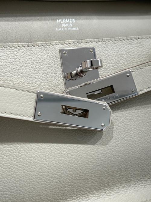 HERMES（エルメス）HERMES (エルメス) Jypsière Mini ジプシエール ミニ/エバーカラー/シルバー金具/べトン/B刻印:2023年製 ベトン サイズ:ミニ/Miniの古着・服飾アイテム