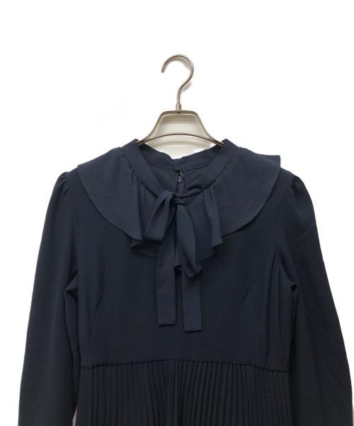 CELFORD（セルフォード）CELFORD (セルフォード) ボウタイプリーツワンピース ネイビー サイズ:36の古着・服飾アイテム