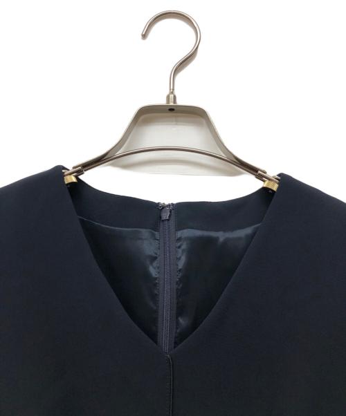 ANAYI（アナイ）ANAYI (アナイ) ストレッチクロスベルト付きワンピース ネイビー サイズ:38の古着・服飾アイテム