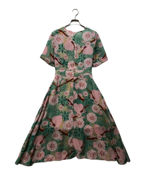 AMARPHIE（アマルフィー）AMARPHIE (アマルフィー) 花柄ベルテッドドレス グリーン サイズ:Fの古着・服飾アイテム