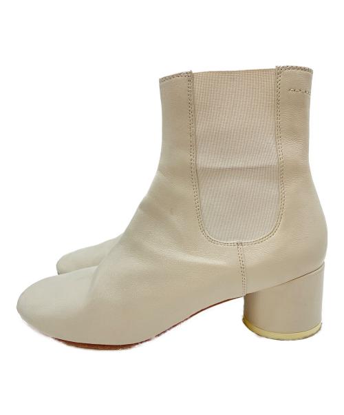 MM6 Maison Margiela（エムエムシックスメゾンマルジェラ）MM6 Maison Margiela (エムエムシックスメゾンマルジェラ) サイドゴアレザーブーツ ホワイト サイズ:SIZE 37の古着・服飾アイテム