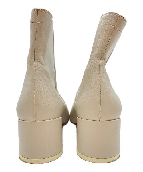 MM6 Maison Margiela（エムエムシックスメゾンマルジェラ）MM6 Maison Margiela (エムエムシックスメゾンマルジェラ) サイドゴアレザーブーツ ホワイト サイズ:SIZE 37の古着・服飾アイテム