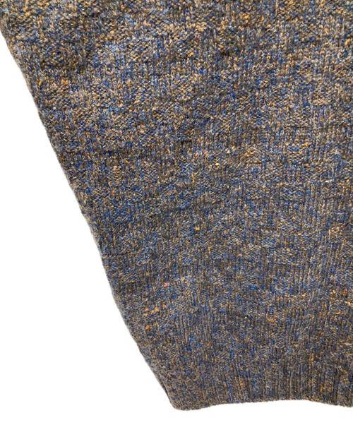 C.P COMPANY（シーピーカンパニー）C.P COMPANY (シーピーカンパニー) Vネックニット ブラウン×ネイビー サイズ:4の古着・服飾アイテム